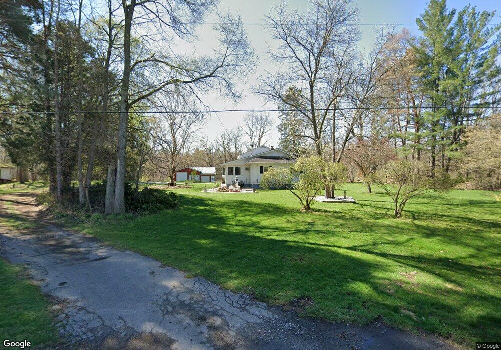 1608 E Chippewa River Rd, Midland, MI 48640 - photo 1