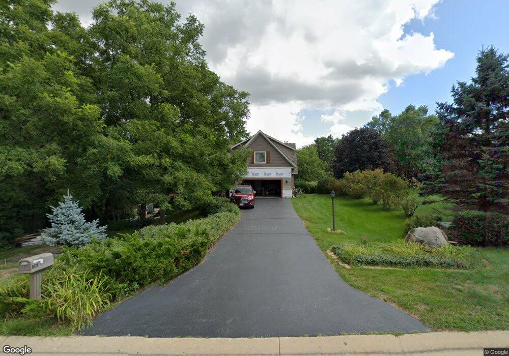 10218 Fox Bluff Ln, Spring Grove, IL 60081 - photo 1