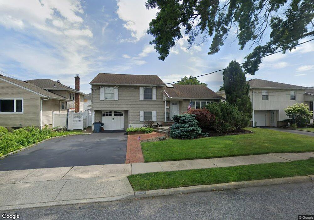 2142 Beverly Way, Merrick, NY 11566 - photo 1