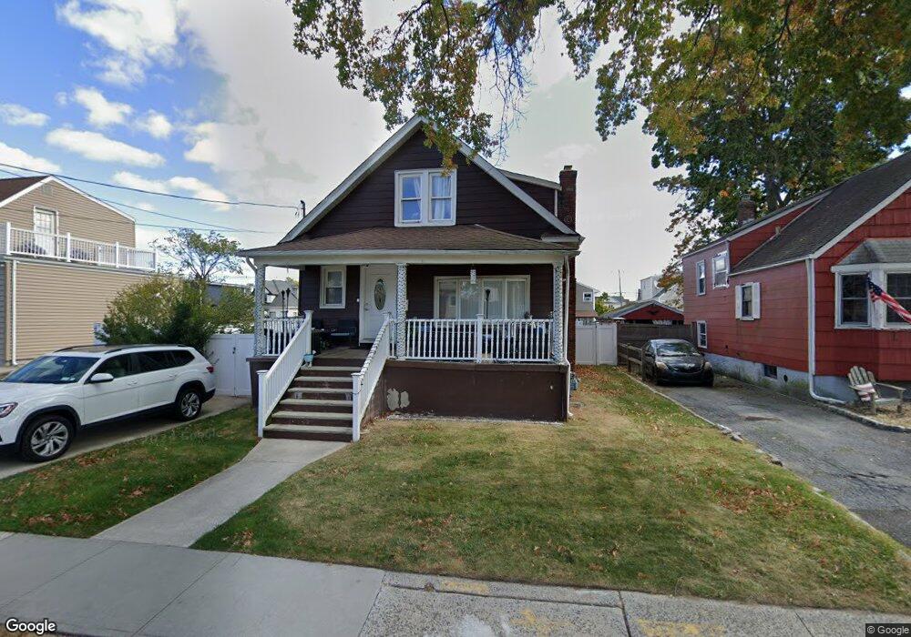 137 Nassau Ave, Freeport, NY 11520 - photo 1