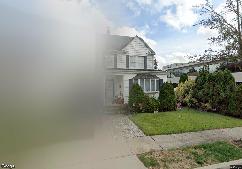 12 Juniper Ave, Mineola, NY 11501 - photo 1