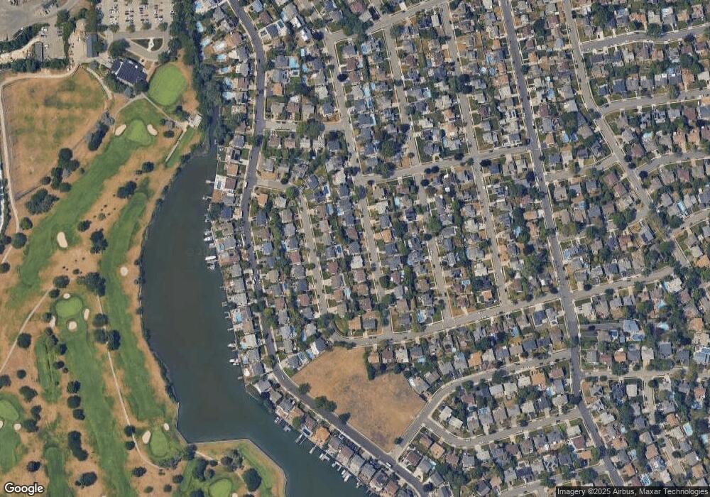 2812 Covered Bridge Rd, Merrick, NY 11566 - photo 1