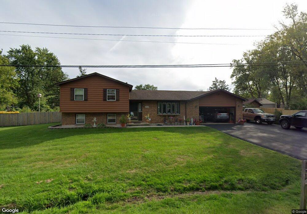 12915 W Cheyenne Rd, Waukegan, IL 60087 - photo 1