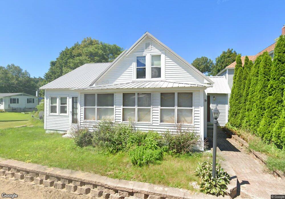 9 Andrews Ave, Hudson, NH 03051 - photo 1