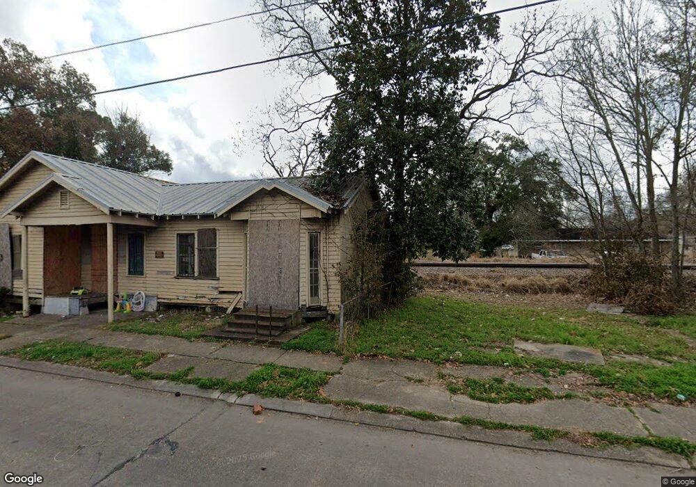 622 E Saint Peter St, New Iberia, LA 70560 - photo 1