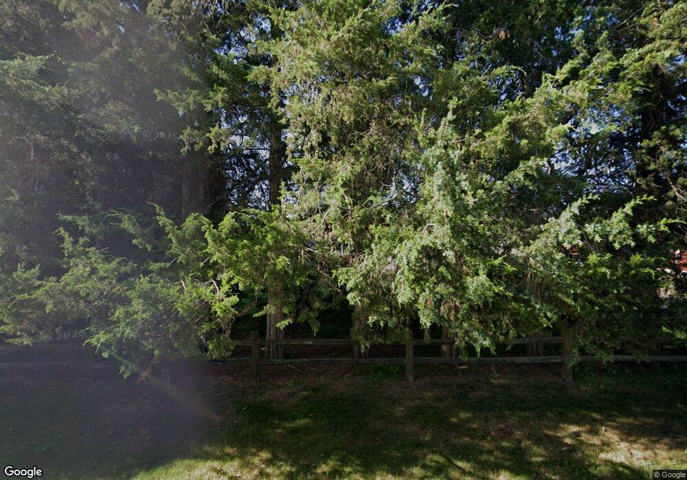 2615 W 47th St, Davenport, IA 52806 - photo 1