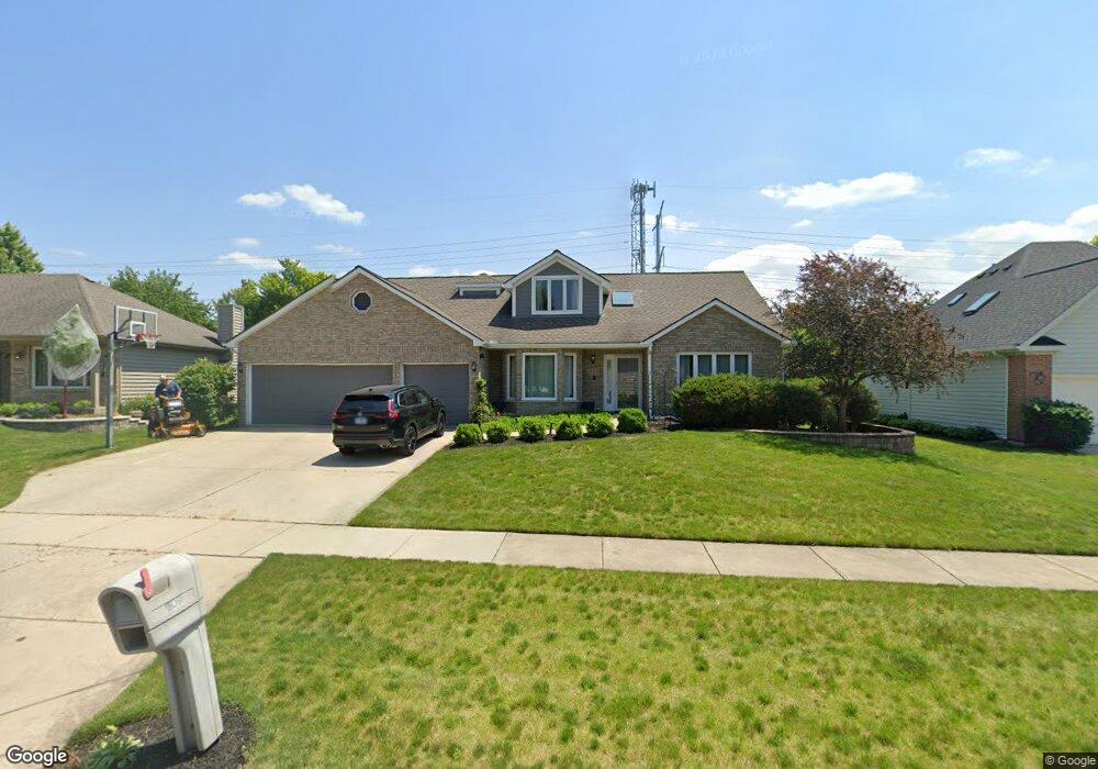 1639 Pathway Dr, Naperville, IL 60565 - photo 1