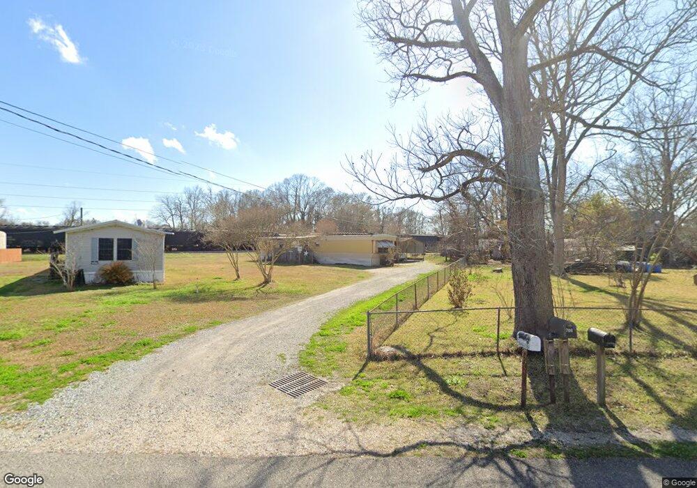 708 Texaco St, New Iberia, LA 70563 - photo 1