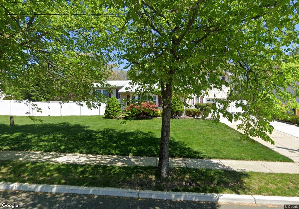 14 Tuscarora Cir, Old Bridge, NJ 08857 - photo 1