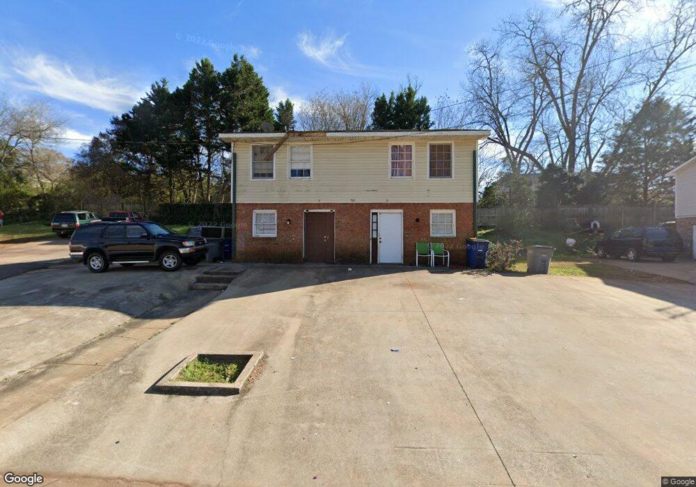 701 Mona Ln, Lagrange, GA 30240 - photo 1