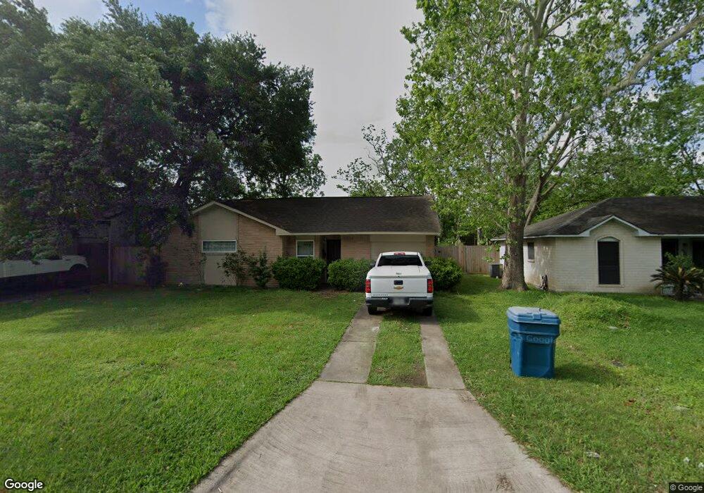 5813 Maywood Dr, Houston, TX 77053 - photo 1