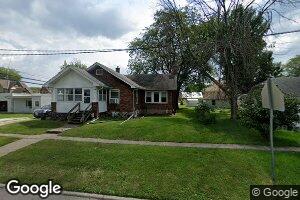 610 Walnut St, Carthage, IL 62321