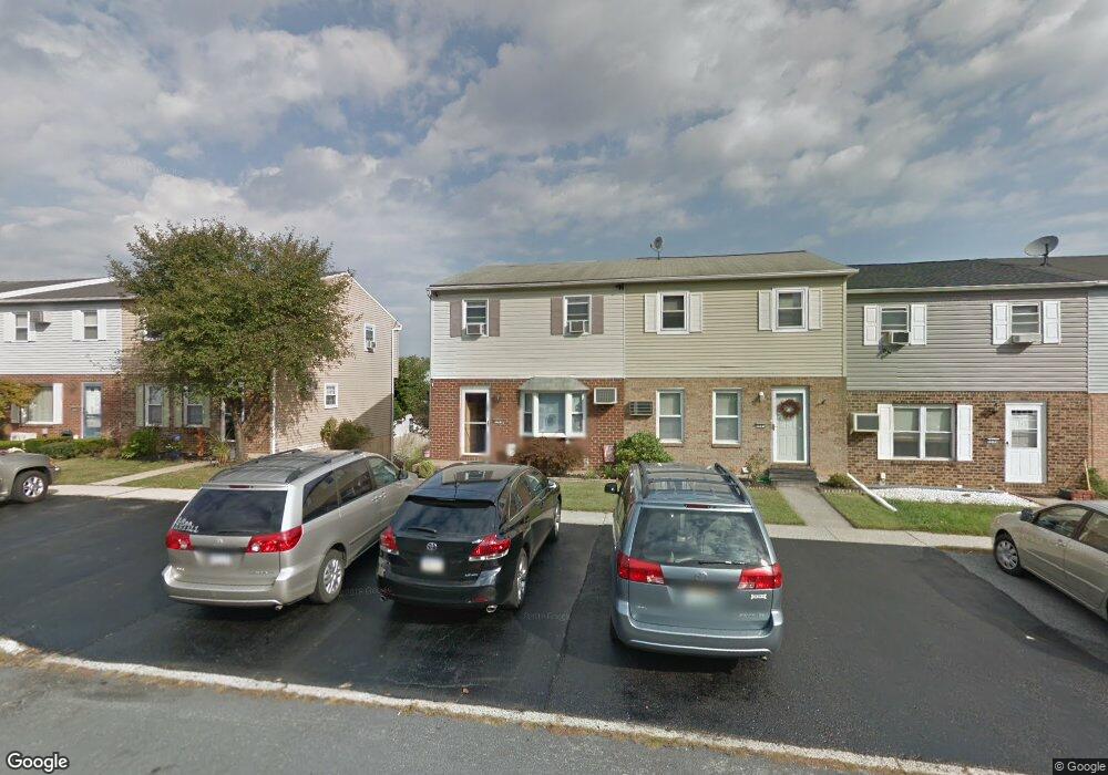 5643 Wood Ln, Allentown, PA 18106 - photo 1