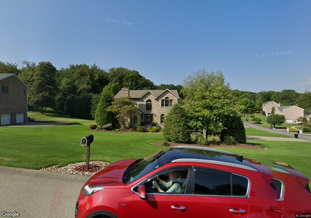 208 Arrowhead Ln, Eighty Four, PA 15330 - photo 1