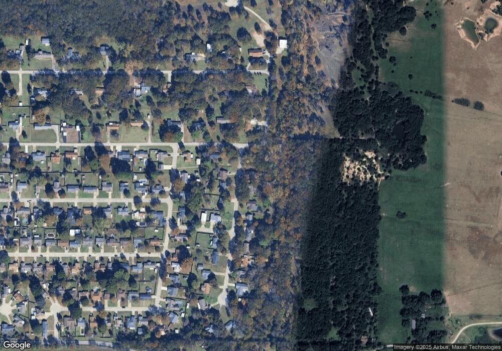 412 Eastwood Cir, Ardmore, OK 73401 - photo 1