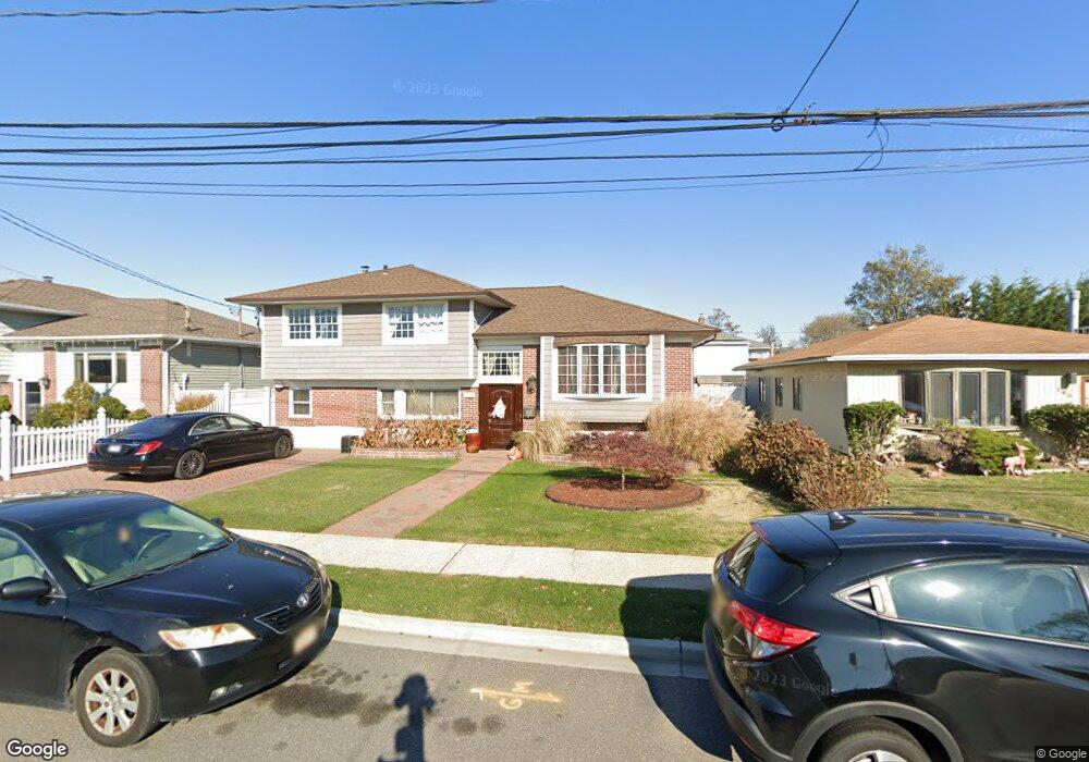 159 Vanderbilt Ave, Island Park, NY 11558 - photo 1