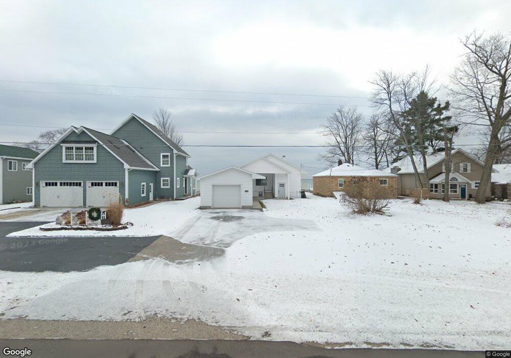 320 N Huron Rd, Au Gres, MI 48703 - photo 1