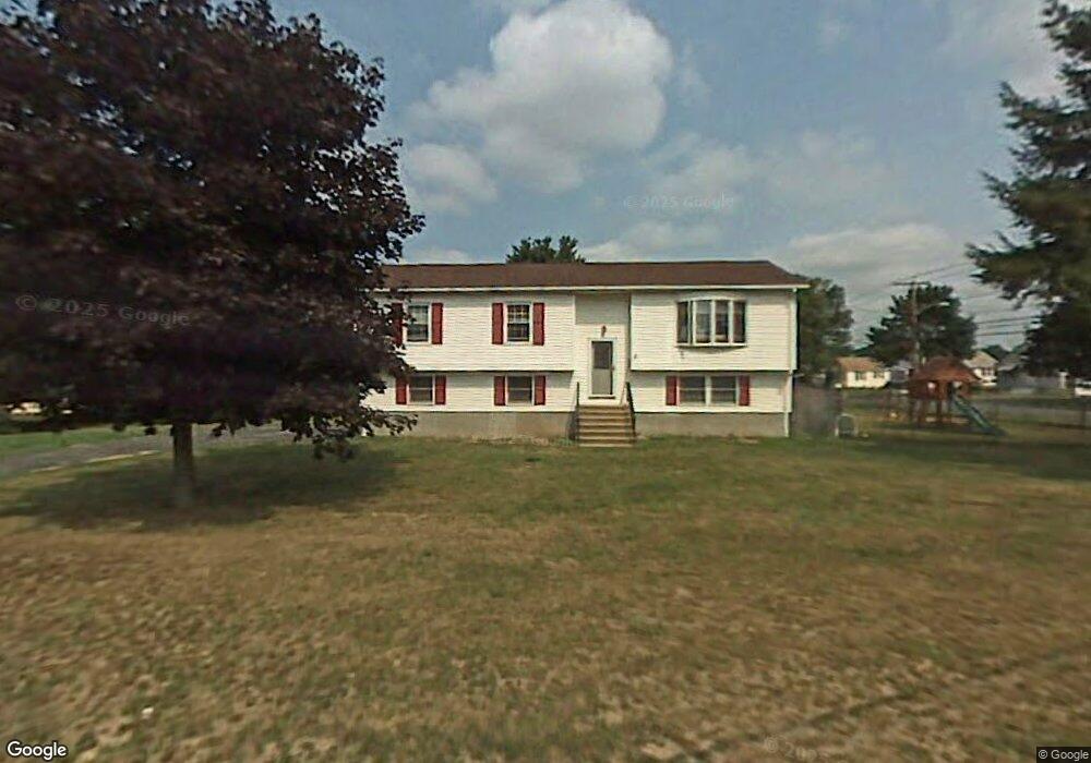 8 Charles St, Ludlow, MA 01056 - photo 1