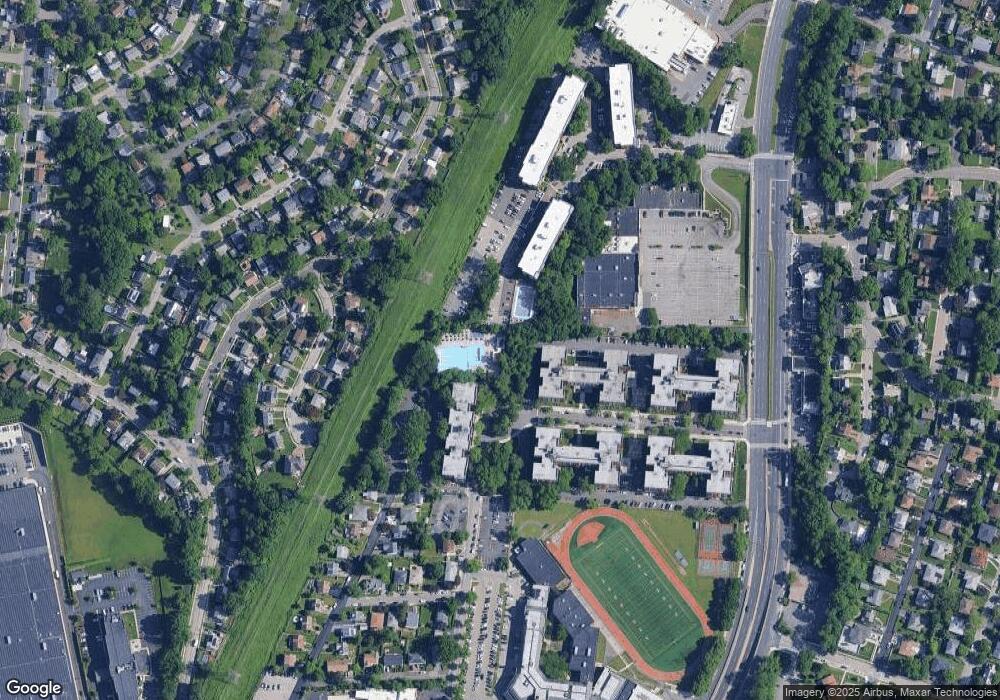 5 Sadore Ln unit 2-4d, Yonkers, NY 10710 - photo 1