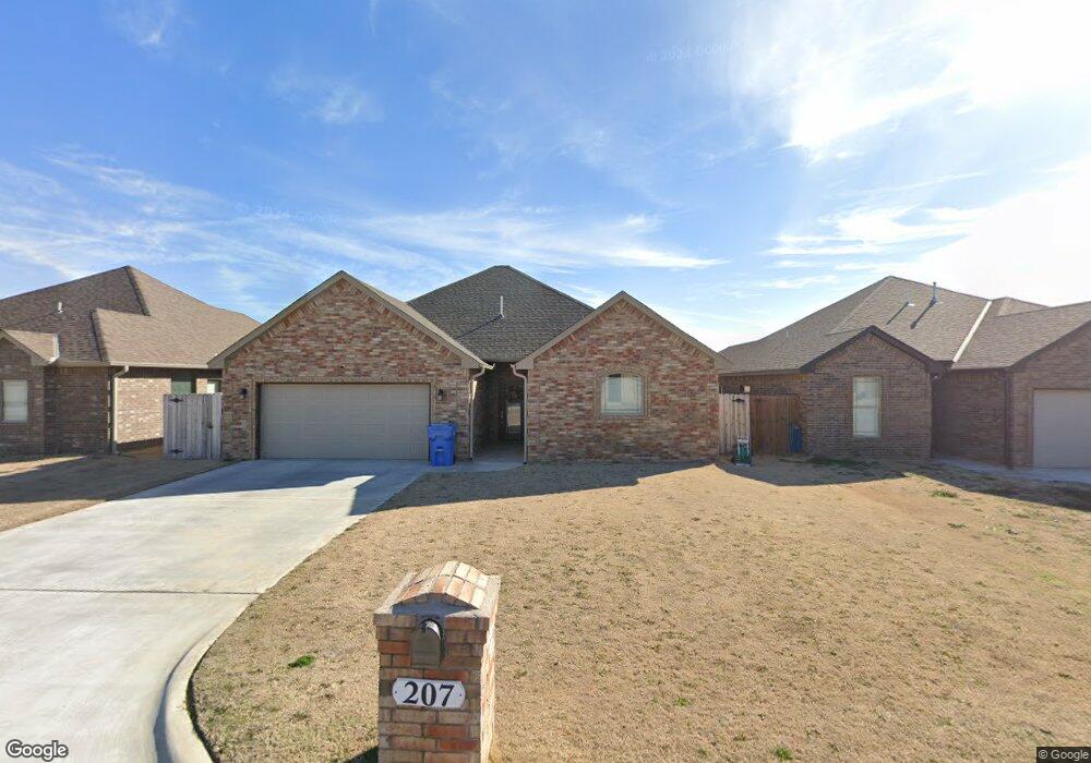 207 NW Granite Ave, Cache, OK 73527 - photo 1