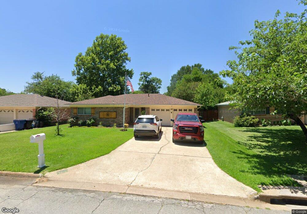 109 N Wood Ave, Denison, TX 75020 - photo 1