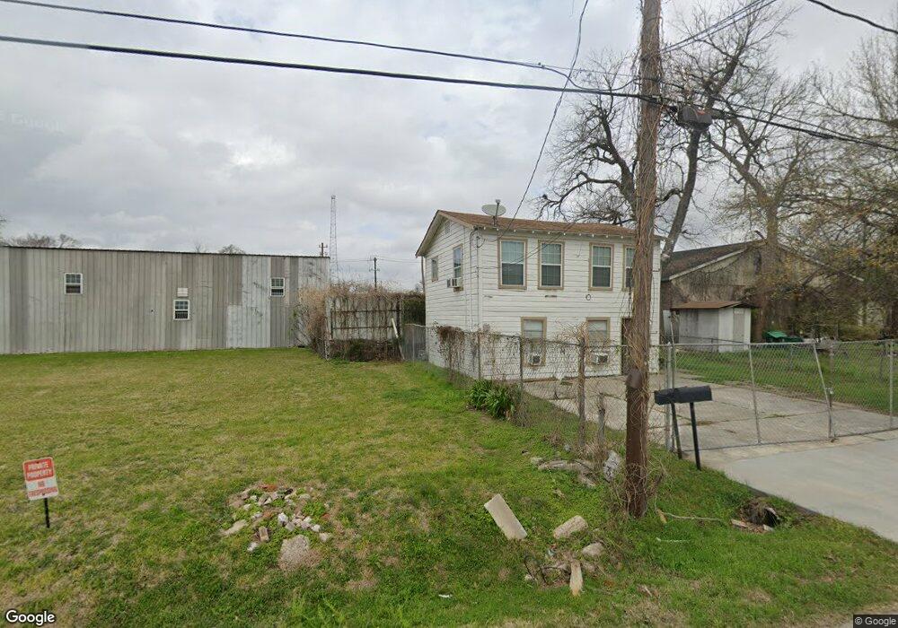 108 Bennie St, Houston, TX 77022 - photo 1