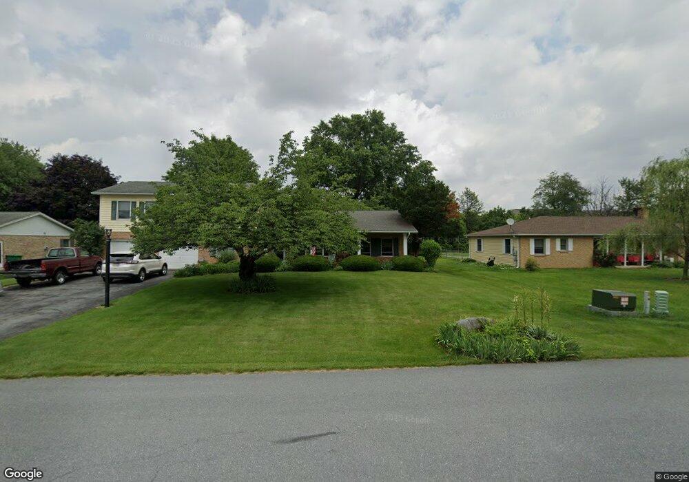 99 Jackson Dr, Chambersburg, PA 17201 - photo 1