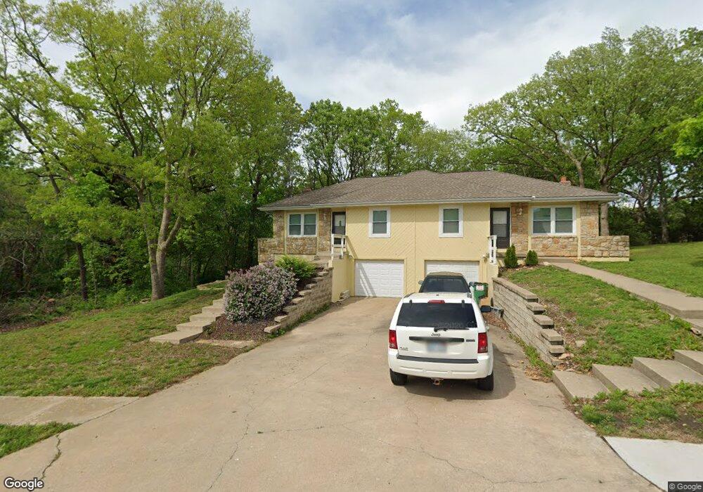 6637 Park St, Shawnee, KS 66216 - photo 1