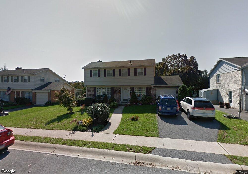 904 Ivy Ln, Reading, PA 19610 - photo 1