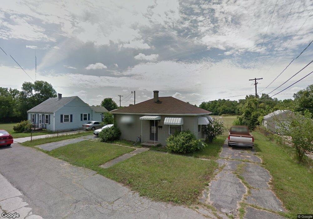 401 E Cowing Dr, Muncie, IN 47303 - photo 1