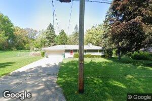 319 30th St N, Springfield, MI 49037