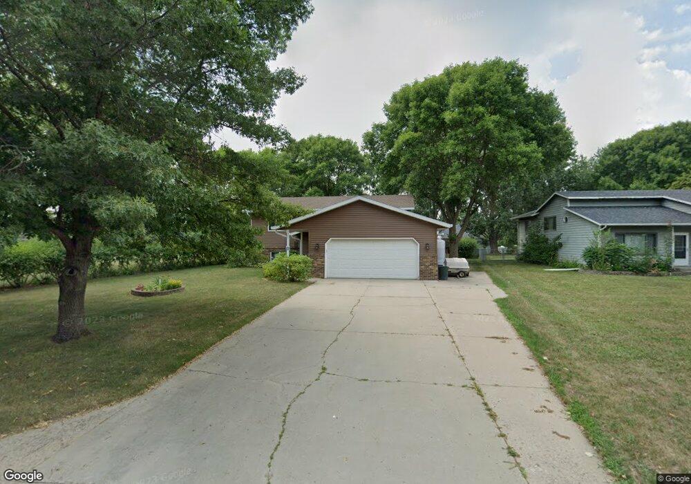 2005 E Highview Dr, Sauk Rapids, MN 56379 - photo 1