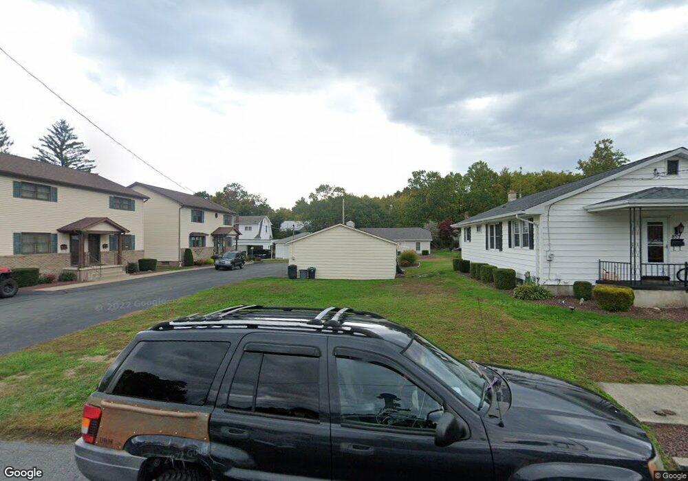 833 Woodlawn Ave unit 835, Moosic, PA 18507 - photo 1