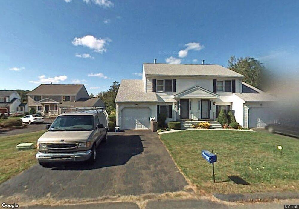 10 Lake Dr, Berlin, CT 06037 - photo 1