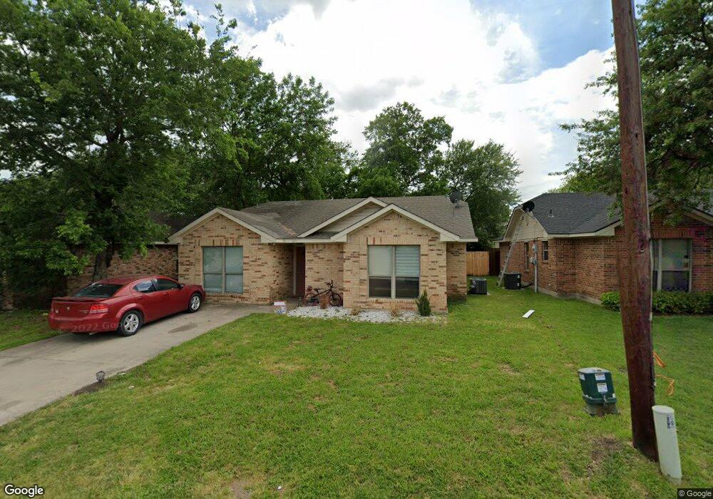 107 Pecan Hollow St, Ennis, TX 75119 - photo 1