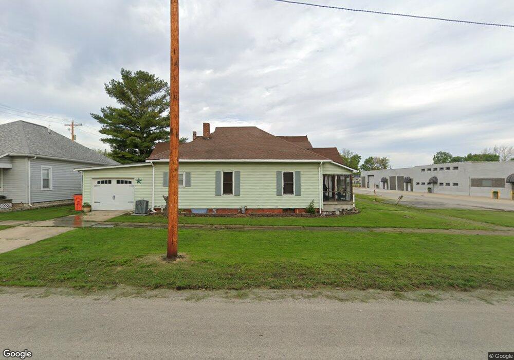 1201 Moultrie Ave, Mattoon, IL 61938 - photo 1