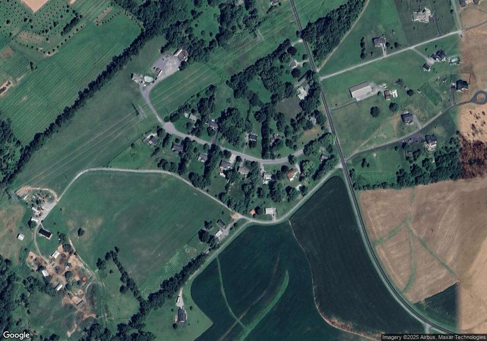 609 Sherry Dr, Sykesville, MD 21784 - photo 1