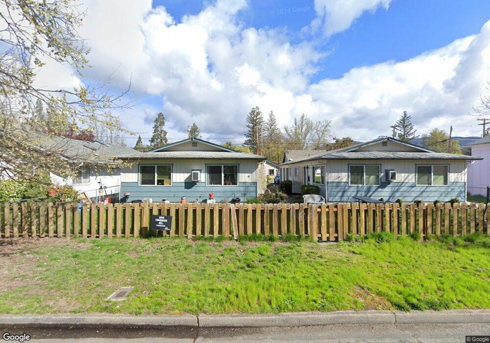 706 SW I St, Grants Pass, OR 97526 - photo 1