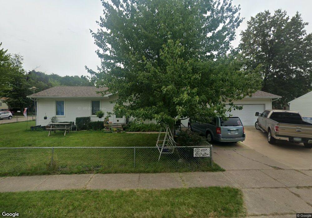 5441 N Howell St, Davenport, IA 52806 - photo 1