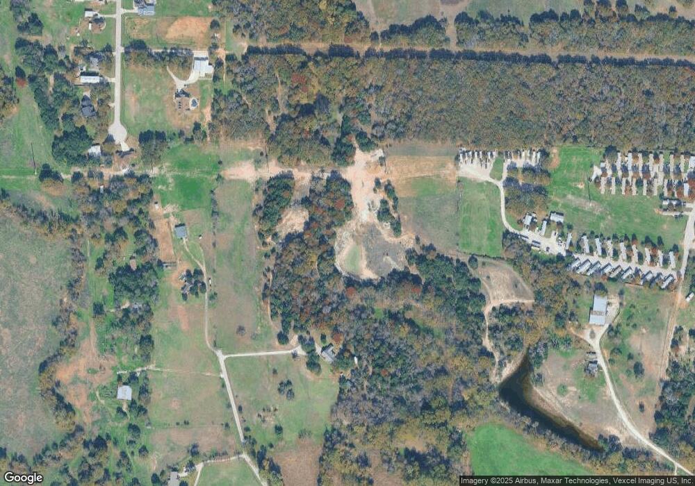 710 De la Cruz St, Weatherford, TX 76085 - photo 1