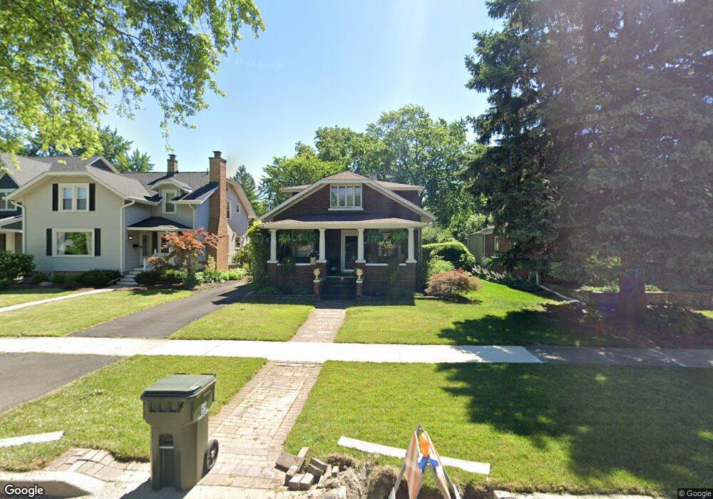 820 N Brainard St, Naperville, IL 60563 - photo 1