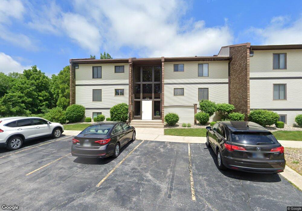 358 Summit Ct W, Crown Point, IN 46307 - photo 1