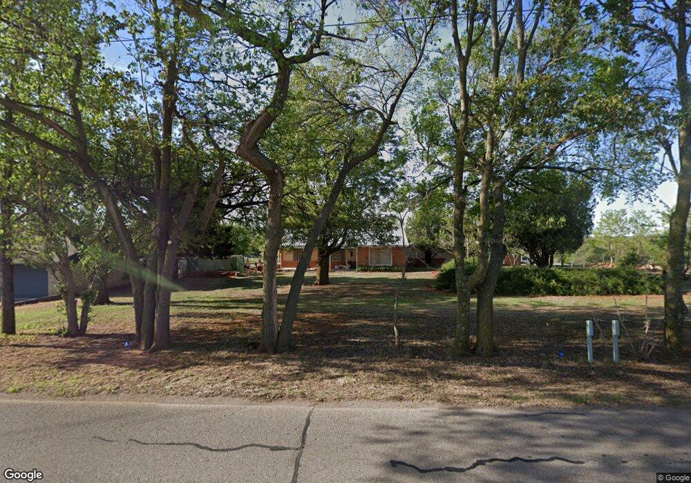 3206 W 7th St, Elk City, OK 73644 - photo 1