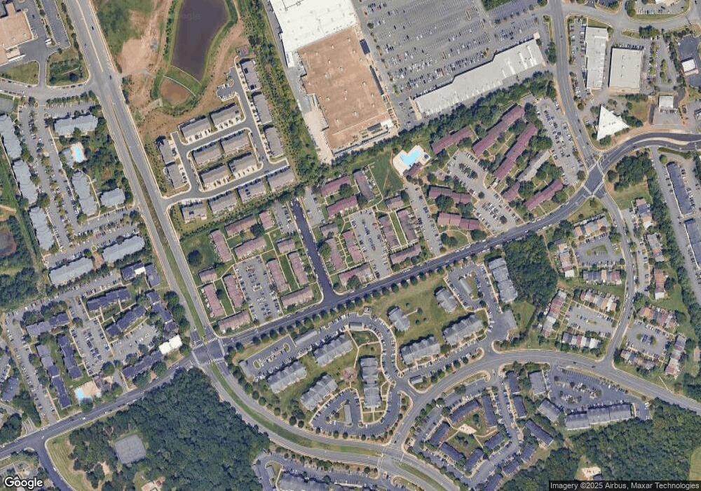 7536 Purdue Ct, Manassas, VA 20109 - photo 1