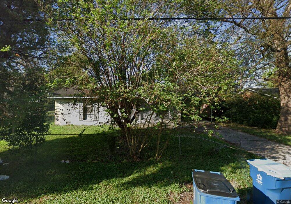 2275 Pinewood Dr, Brunswick, GA 31520 - photo 1