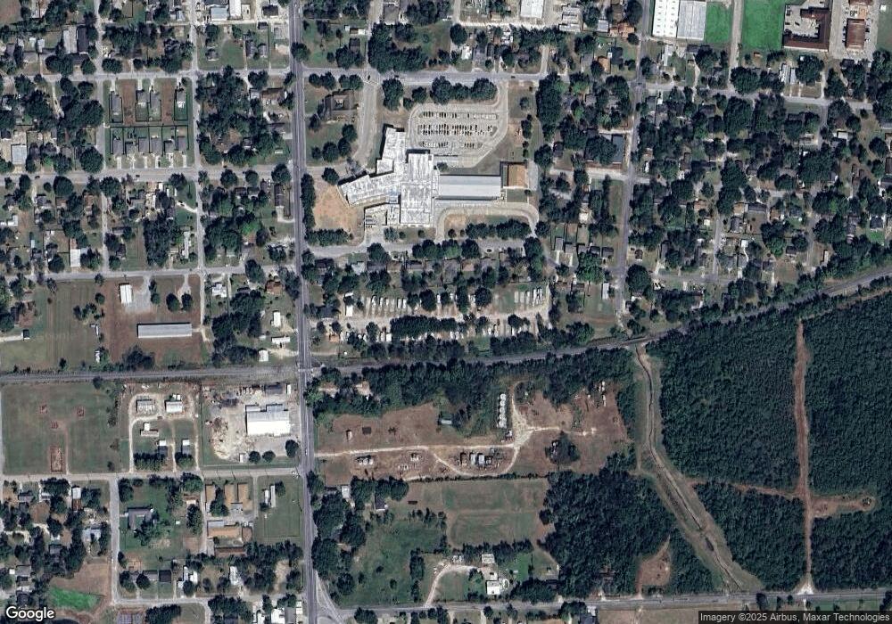 2517 Nichols Ave, Bay City, TX 77414 - photo 1