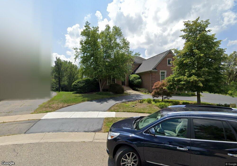 4694 Walnut Glen Ct, West Bloomfield, MI 48323 - photo 1