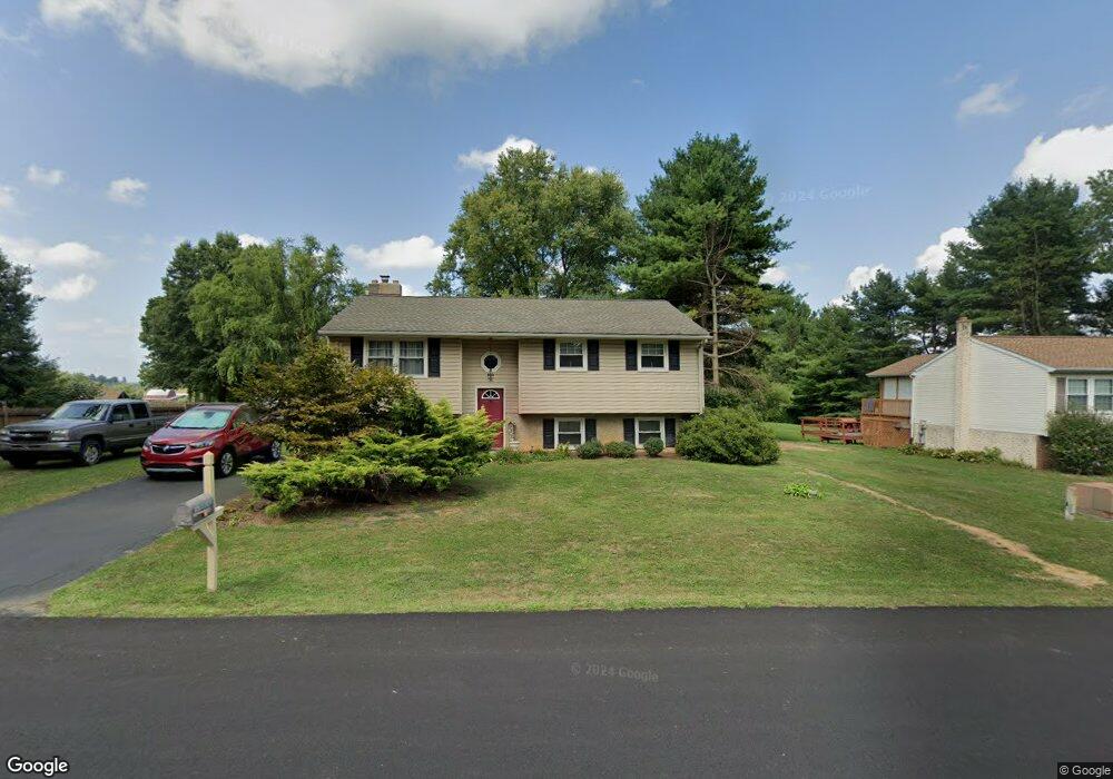 1441 Rock Circle Dr, Columbia, PA 17512 - photo 1