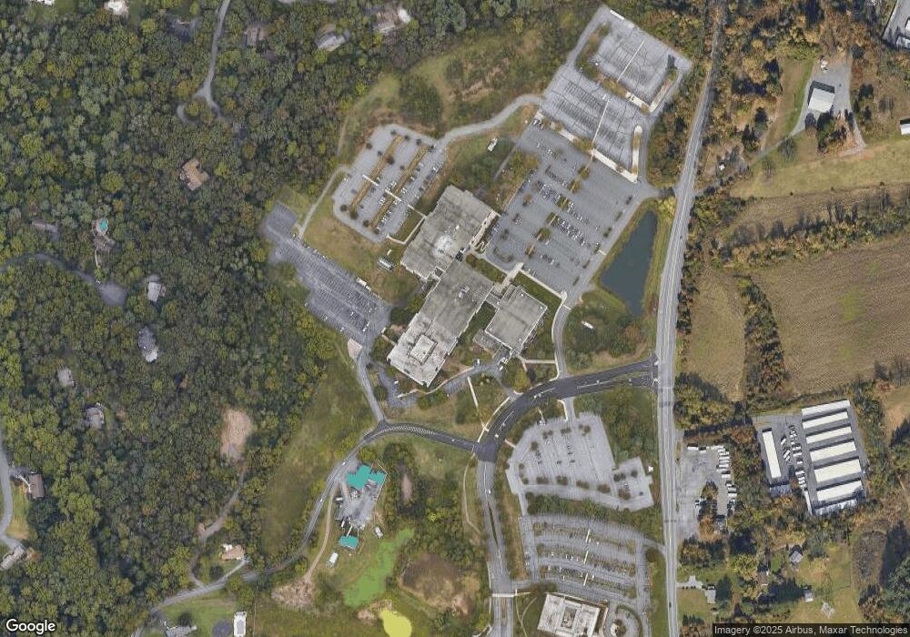 17 Hessian Blvd, Reading, PA 19607 - photo 1