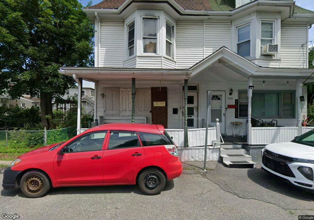 206 Biddle St, Tamaqua, PA 18252 - photo 1